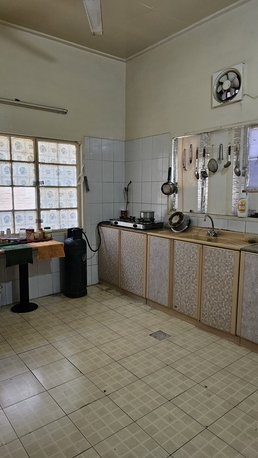 Manama, Rooms for Rent, BHD 100/year,  1BHK ROOM FOR RENT. NEAR TOYOTA OFFICE MANAMA. (POLICE FORT)