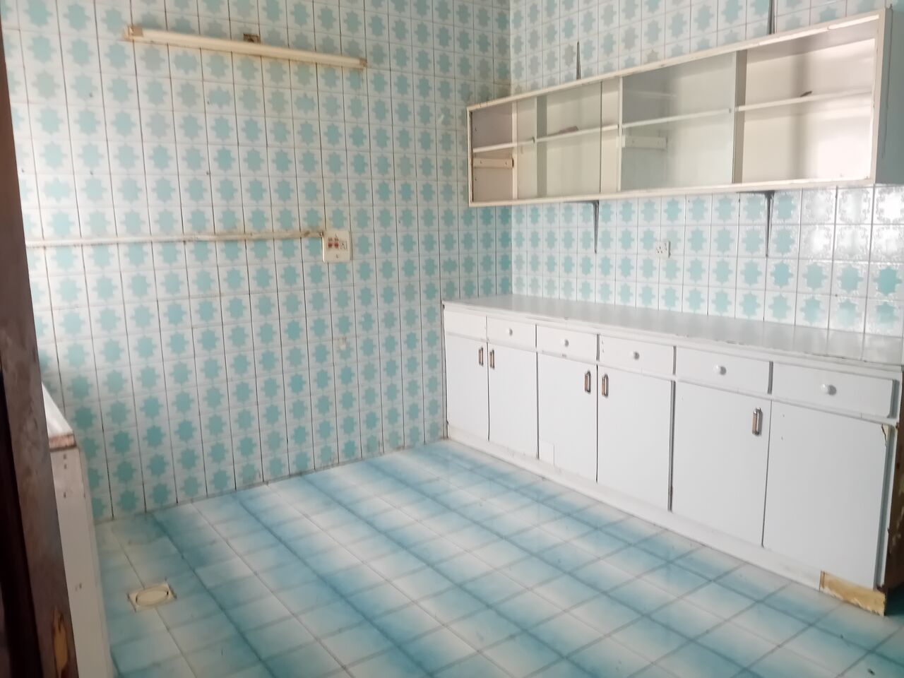 Adliya, Apartments, Flats, Houses & Villas, 4 BR,  Adliya, 4 Bed Room For Staff Flat For Rent Inclusive