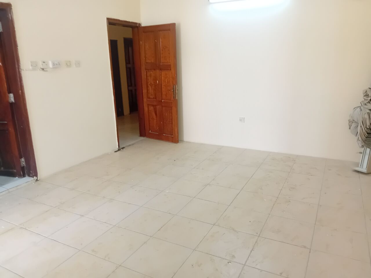 Adliya, Apartments, Flats, Houses & Villas, 4 BR,  Adliya, 4 Bed Room For Staff Flat For Rent Inclusive