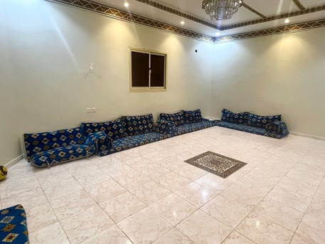 Riyadh, Furniture, SAR 250,  Majlis For Sale Sofa Furniture Pickup Only