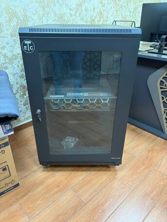 Al Jubail Al Balad, Electronics, SAR 10000,  Dell EMC PowerEdge R740xd 1.2TB SAS 12Gb Drive And Cabin For Sale, Price Negotiable