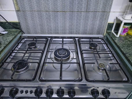 Riyadh, Furniture, SAR 500,  Gas Stove 5 Burner  Good Condition