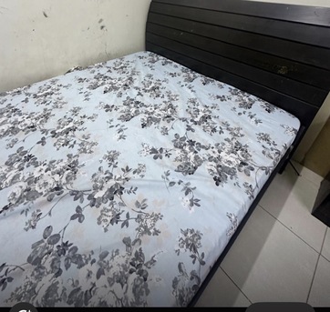 Thuqbah, Furniture, SAR 700,  Neat Double Bed With Mattress & 4 Door Almarah