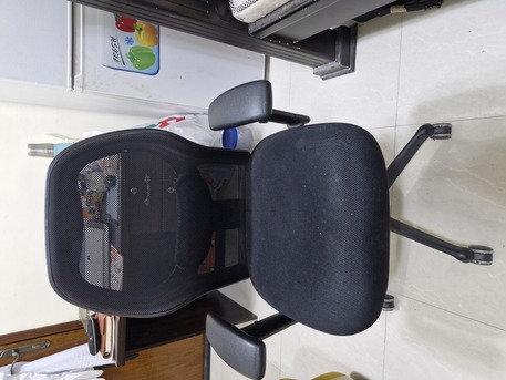Al Jubail Al Balad, Household Items, SAR 350,  Recliner & Rotating Chair