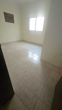 Salmaniya, Apartments, Flats, Houses & Villas, BHD 200/month,  3 BR,  3 Bedroom Unfurnished Flat For Rent Without Ewa