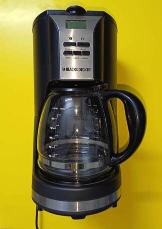 Al Murabba, Appliances, SAR 100,  Black And Decker Coffee Maker 12 Cups 1000 Watts Programmable - DCM90