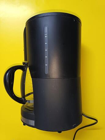 Al Murabba, Appliances, SAR 100,  Black And Decker Coffee Maker 12 Cups 1000 Watts Programmable - DCM90