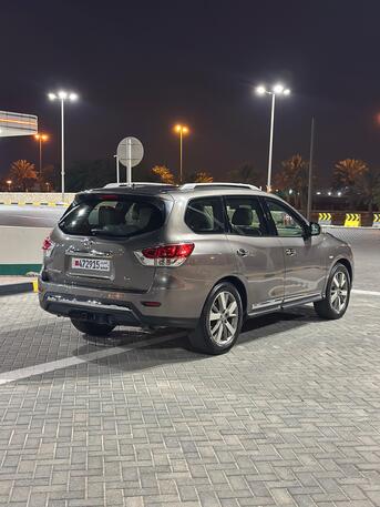Riffa, Vehicles, Cars & Trucks , BHD 2650,  NISSAN PATHFINDER 3.5 FULL OPTION PANORAMA,  2014,  Automatic,  132000 KM,  NEAT AND CLEAN CAR