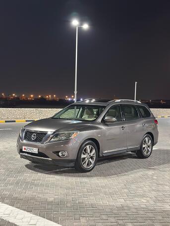 Riffa, Vehicles, Cars & Trucks , BHD 2650,  NISSAN PATHFINDER 3.5 FULL OPTION PANORAMA,  2014,  Automatic,  132000 KM,  NEAT AND CLEAN CAR