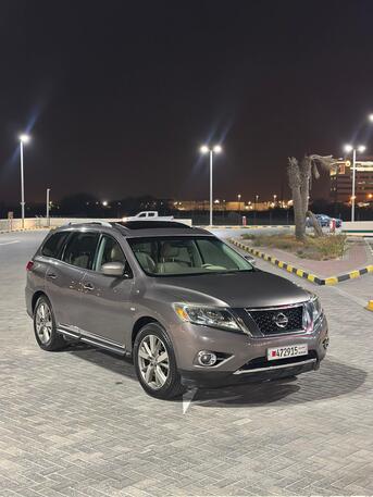 Riffa, Vehicles, Cars & Trucks , BHD 2650,  NISSAN PATHFINDER 3.5 FULL OPTION PANORAMA,  2014,  Automatic,  132000 KM,  NEAT AND CLEAN CAR
