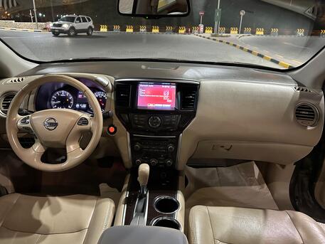 Riffa, Vehicles, Cars & Trucks , BHD 2650,  NISSAN PATHFINDER 3.5 FULL OPTION PANORAMA,  2014,  Automatic,  132000 KM,  NEAT AND CLEAN CAR