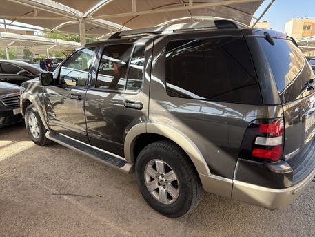 Riyadh, Vehicles, Cars & Trucks , SAR 12500,  Ford Explorer,  2006,  Automatic,  450 KM,  Family Used Vehicle