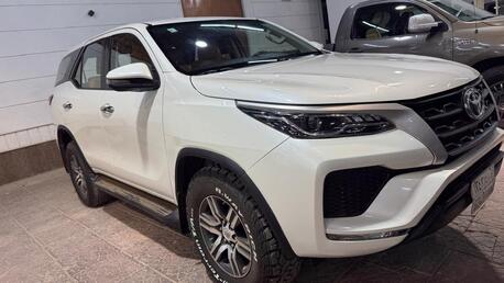 Riyadh, Vehicles, Cars & Trucks , SAR 86500,  TOYOTA FORTUNER,  2022,  Automatic,  160000 KM,  2.7 LITER 4 CYLINDER 1