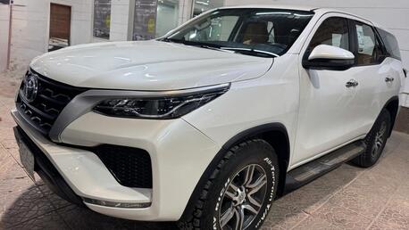 Riyadh, Vehicles, Cars & Trucks , SAR 86500,  TOYOTA FORTUNER,  2022,  Automatic,  160000 KM,  2.7 LITER 4 CYLINDER 6