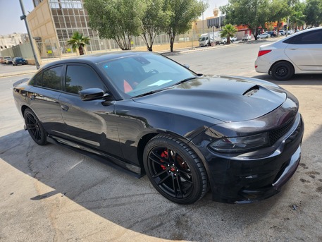 Riyadh, Vehicles, Cars & Trucks , SAR 50000,  2015,  2015,  Automatic,  281000 KM,  Dodge Charger RT (Road & Track) For Sale