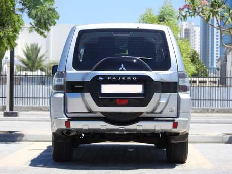 Manama, Vehicles, Cars & Trucks , BHD 5500,  Mitsubishi Pajero,  2019,  Automatic,  76000 KM,    MODEL, LESS MILEAGE, FOR SALE