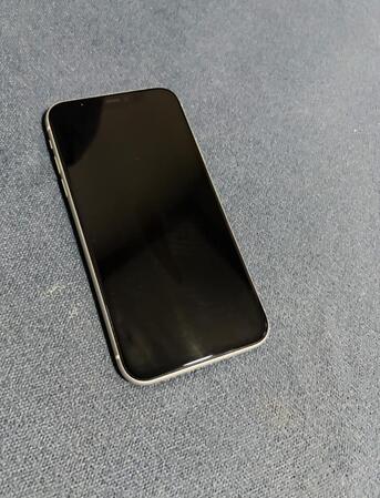 Dammam, Mobile Phones, SAR 650,  IPHONE 11 For Sale 650sar