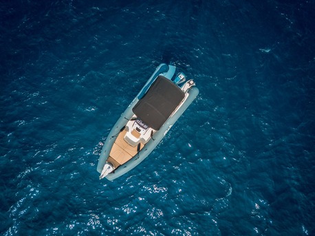 Zagreb, Business, BOAT TOURS FROM TROGIR
