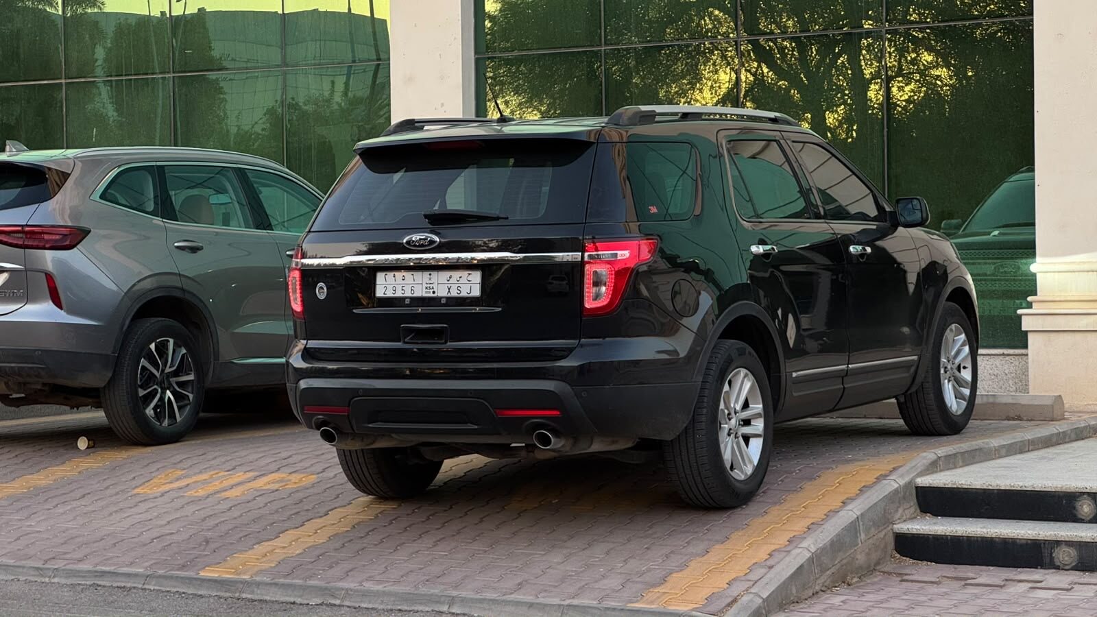 Riyadh, Vehicles, Cars & Trucks , SAR 42000,  Ford Explorer,  2014,  Automatic,  237450 KM,   - 2nd Owner