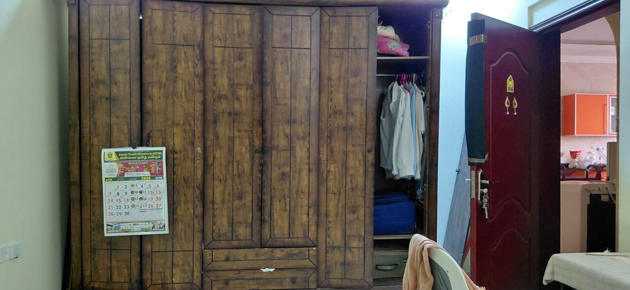 Mahooz, Furniture, BHD 20,  Bed, Dining Table, Sofa, Study Table For Sale