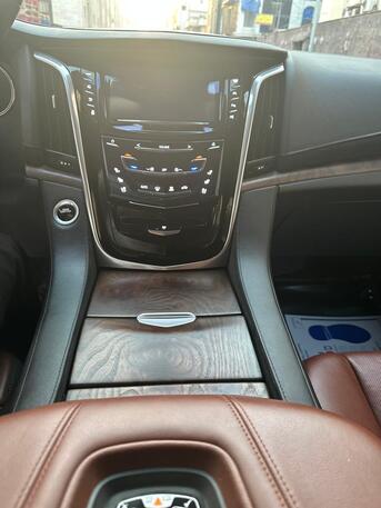Jeddah, Vehicles, Cars & Trucks , SAR 185000,  Cadillac Escalade EXT,  2020,  Automatic,  64000 KM,  Very Neat And Clean