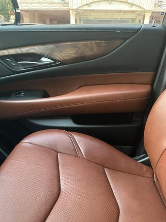Jeddah, Vehicles, Cars & Trucks , SAR 185000,  Cadillac Escalade EXT,  2020,  Automatic,  64000 KM,  Very Neat And Clean