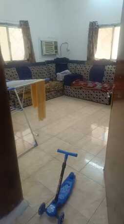 Al Malaz, Villas, SAR 22000,  2-Rooms Villa Portion For Rent & Household Items For Sale