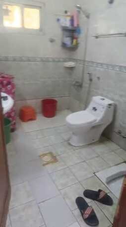Al Malaz, Villas, SAR 22000,  2-Rooms Villa Portion For Rent & Household Items For Sale