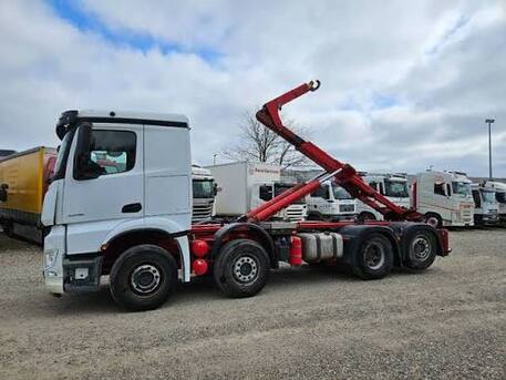 Riyadh, Jobs, Hooklift Heavy Truck Driver Required