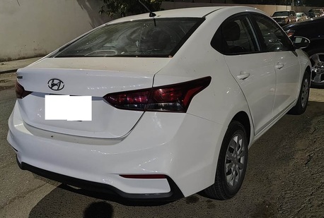 Jeddah, Vehicles, Cars & Trucks , SAR 28500,  Hyundai Accent,  2020,  Automatic,  236000 KM,   |  |  White | هيونداي أكسنت