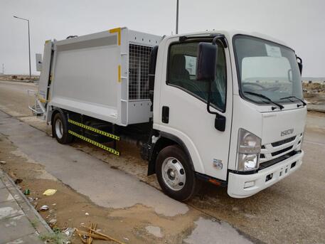 Riyadh, Jobs, Hiring: Garbage Compactor Truck Driver