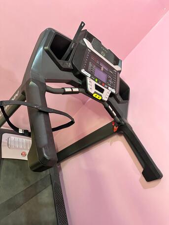 Al Malaz, Sporting Goods, SAR 1600,  Treadmill