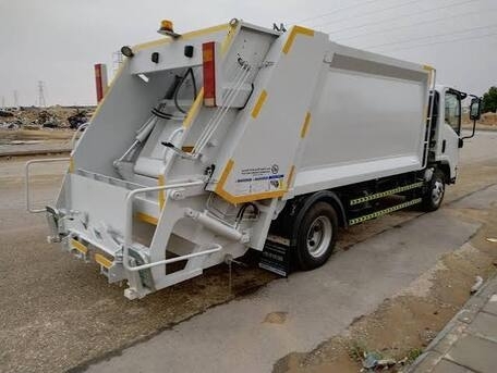 Riyadh, Jobs, Hiring Garbage Compactor Truck Driver