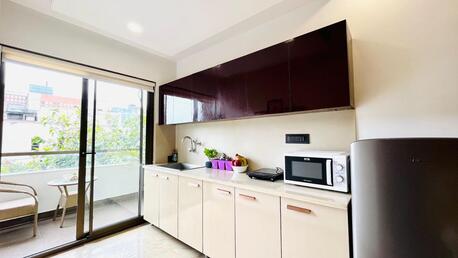 Mumbai, Apartments, Flats, Houses & Villas, INR 4000/day,  Furnished,  Studio,  550 Sq. Meter,  Studio Apartment