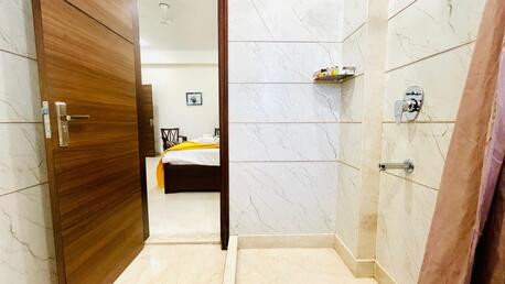 Gurgaon, Apartments, Flats, Houses & Villas, INR 2500/day,  Furnished,  Studio,  350 Sq. Meter,  Studio With Balcony Golf Course Road