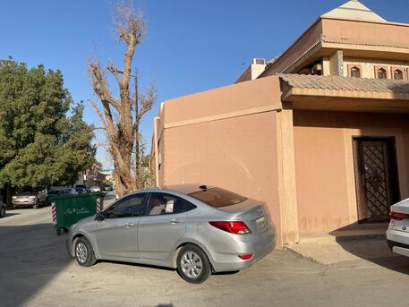 Riyadh, Vehicles, Cars & Trucks , SAR 20,  Hyundai Accent,  2015,  Automatic,  340000 KM,