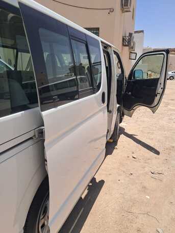 Riyadh, Vehicles, Cars & Trucks , SAR 40,  Toyota Hi-Ace,  2009,  Manual,  300000 KM,  Urgently Selling This Hiace Van In Riyadh