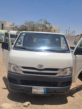 Riyadh, Vehicles, Cars & Trucks , SAR 40,  Toyota Hi-Ace,  2009,  Manual,  300000 KM,  Urgently Selling This Hiace Van In Riyadh