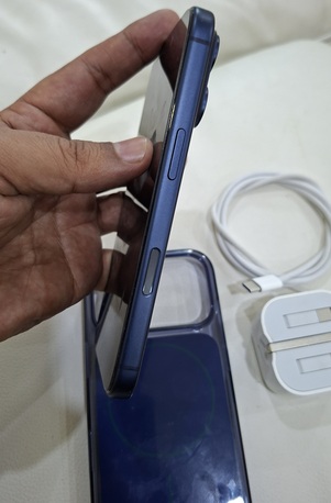 Juffair, Mobile Phones, BHD 375,  IPhone 17 Pro 256GB New Condition Without Any Contract