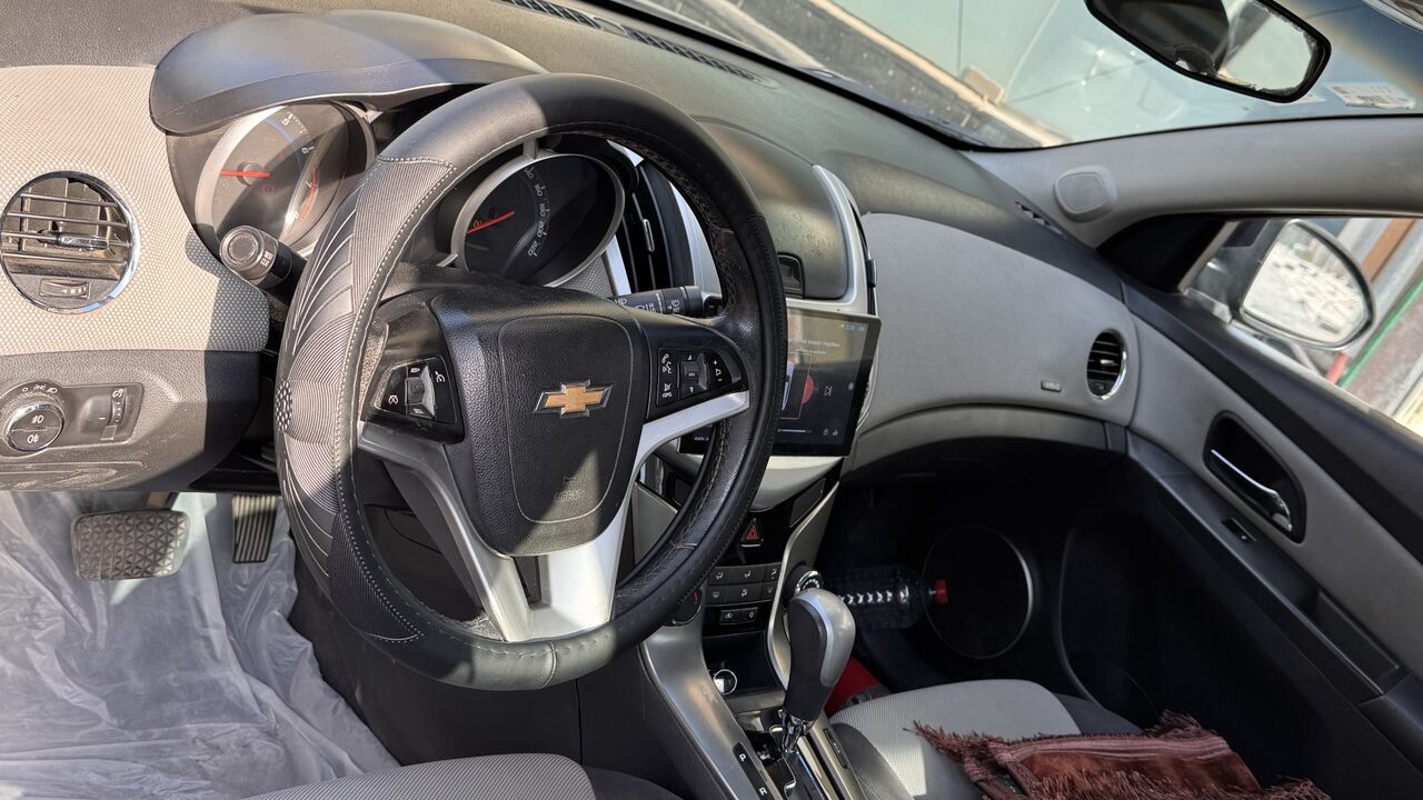 Dammam, Vehicles, Cars & Trucks , SAR 20000,  Chaverlet Cruze,  2017,  Automatic,  150000 KM,  ✅ Model:  ✅ Variant: Chevrolet Cruze LT ✅ Mileage: 150,000 KM ✅ Engine: 1.4 Turbo ✅ Tr