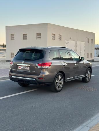 East Riffa, Vehicles, Cars & Trucks , BHD 2650,  Nissan Pathfinder Full Option Panorama,  2014,  Automatic,  131000 KM,  NEAT AND CLEAN CAR
