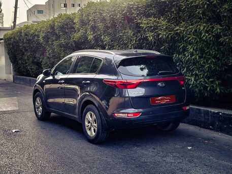 Manama, Vehicles, Cars & Trucks , BHD 1,  Kia Sportage,  2018,  Automatic,  98000 KM,  1.6 ENGINE MID OPTION