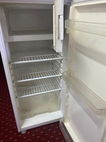 Hara, Electronics, SAR 350,  FOR SALE : Medium Size Refrigerator