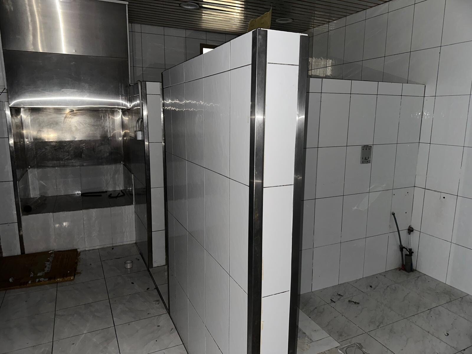 Gudaibiya, Shops, BHD 450,  Fully Equipped Large Kitchen For Rent In Gudaibiya