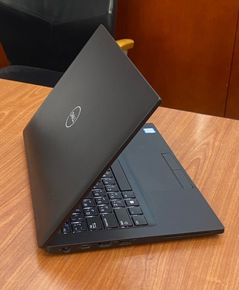 Manama, Computers, BHD 88,  Dell Core I7 7th Gen Laptop 8GB RAM 256 SSD M.2 35x Fast FREE Bag, Mouse FREE Delivery