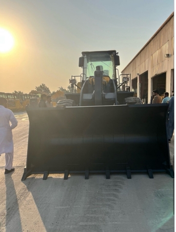 Riyadh, Equipment Rental, Wheel Loader(Shavel) 2024 Model On Rent