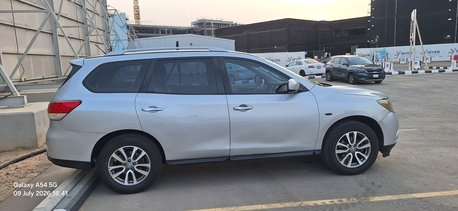 Obhur Al Janoubiyah, Vehicles, Cars & Trucks , SAR 25000,  Nissan Pathfinder,  2013,  Automatic,  280000 KM,    7 Seater   S  SAR 25000