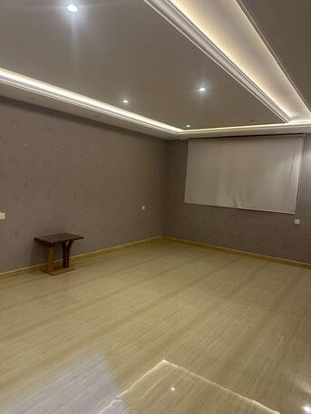 Al Rayan, Apartments, Flats, Houses & Villas, SAR 40000/year,  4 BR,  Family Apartment With 4 Beadrooms And 2bath Kitchen And Hall
