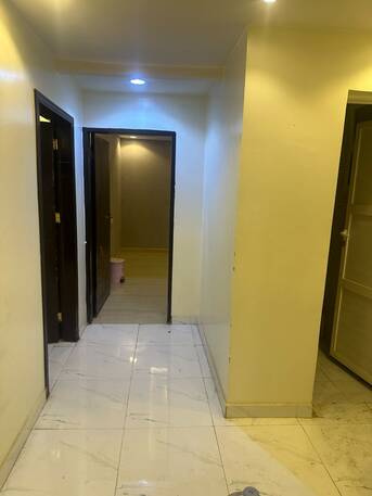 Al Rayan, Apartments, Flats, Houses & Villas, SAR 40000/year,  4 BR,  Family Apartment With 4 Beadrooms And 2bath Kitchen And Hall