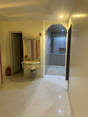Al Rayan, Apartments, Flats, Houses & Villas, SAR 40000/year,  4 BR,  Family Apartment With 4 Beadrooms And 2bath Kitchen And Hall